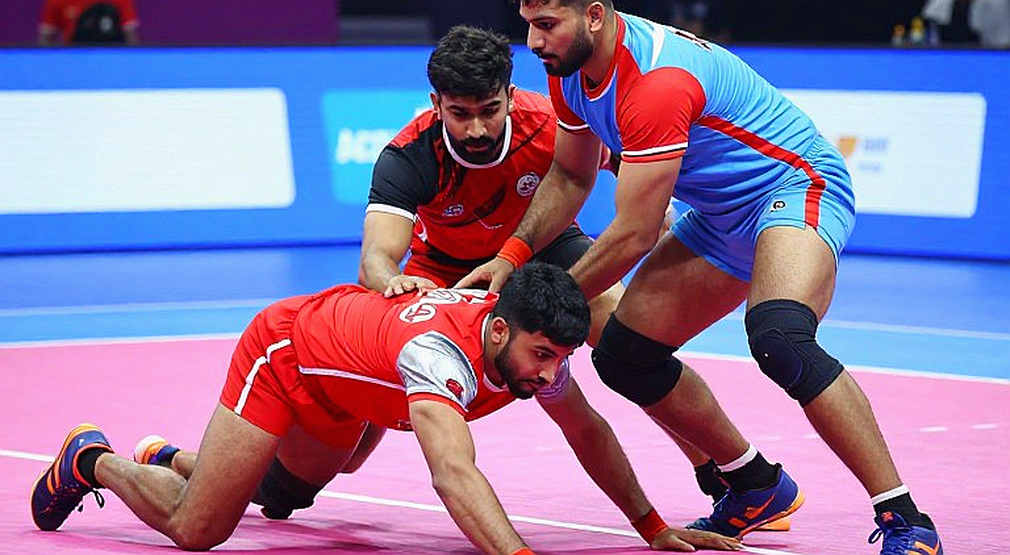 কোরিয়ার বিপক্ষে ভারতের ৬৩-৩১: ১৭ বোনাস পয়েন্ট যেভাবে গভীর রেইডের গল্প বলে কোরিয়ার বিপক্ষে ভারতের ৬৩-৩১: ১৭ বোনাস পয়েন্ট যেভাবে গভীর রেইডের গল্প বলে