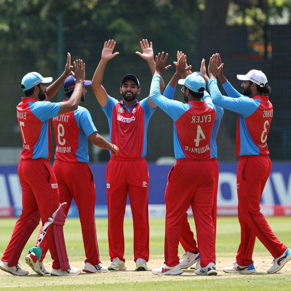 ক্রিকেটের নতুন হিসাববই: ফ্যান টোকেন, স্মার্ট কন্ট্রাক্ট আর স্থানান্তর বাজারের নীরব লেজার